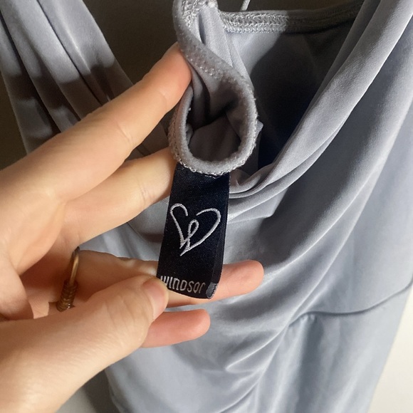 🦋Adorable grey sleeveless mini dress! - Picture 10 of 13